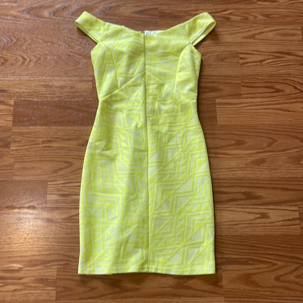 NWT‎ Miss Selfridge Chartreuse Bodycon Retro Style Dress Size U.S. 4
